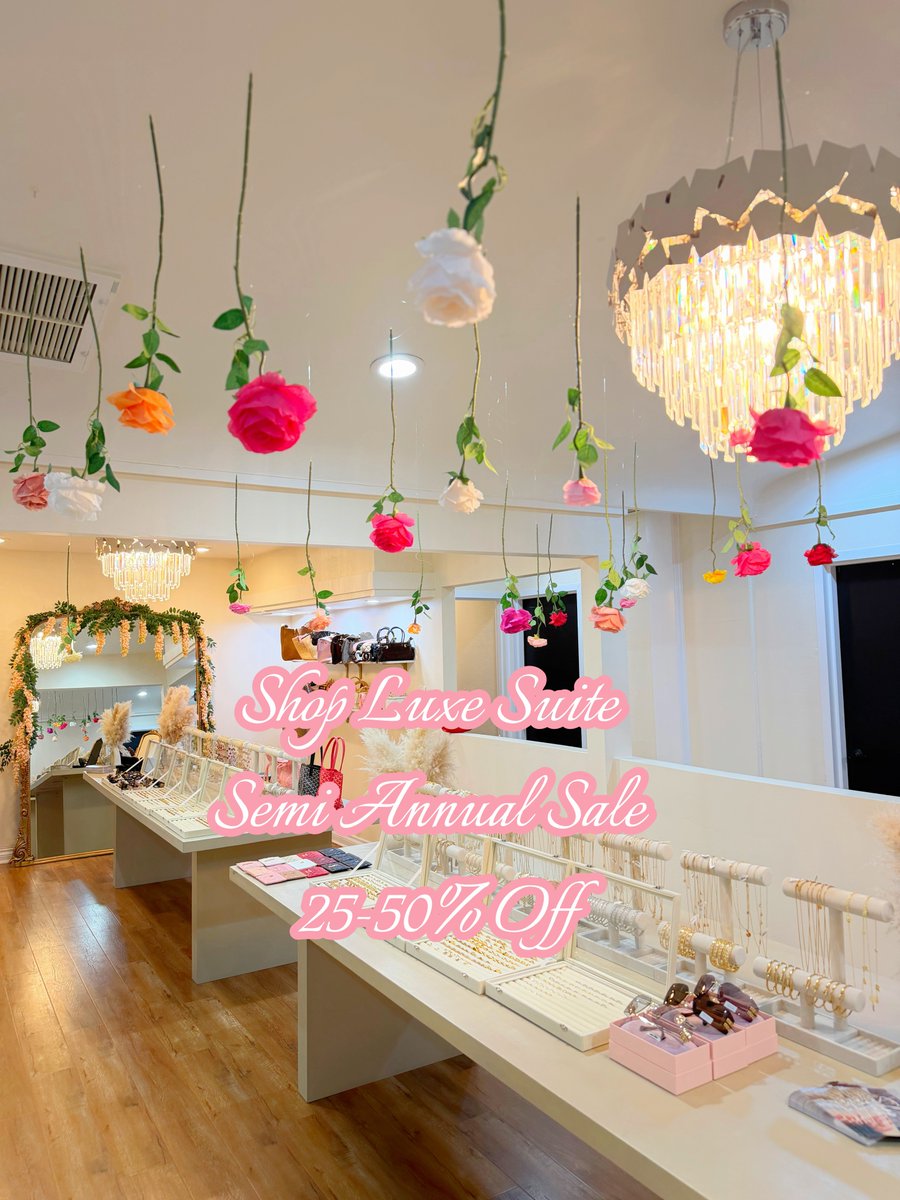 Tamires541's tweet photo. Shop Luxe Babes this Sunday. Enjoy 25–50% off, goodie bags, giveaways, vendors, and more. First $100+ purchases receive a custom engraved gold mirror. Permanent jewelry from $45. Free hair clip with every purchase. https://t.co/5OL9wH5vz3