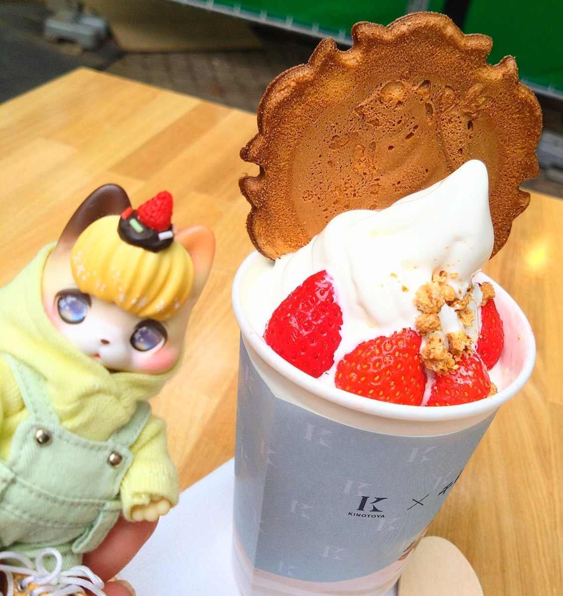 pocowan_'s tweet photo. 🍓繋がり
risubakoさんから届いた重め前髪🐱
#オータムフェスト
#Kumukuku https://t.co/pY7ep2ifAZ