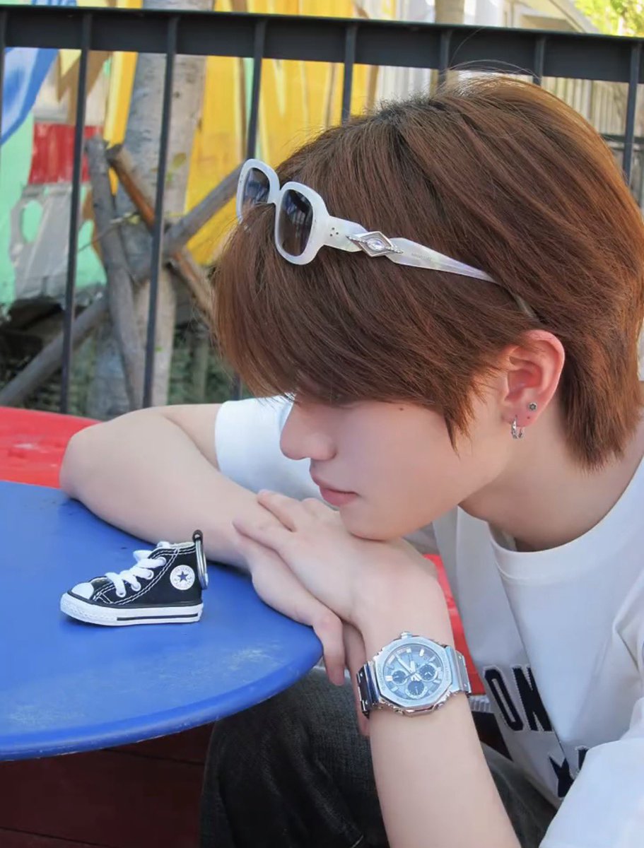 kkroo___'s tweet photo. 천카이원 얼빡 옆태 이거된다.. https://t.co/Uhn7bieGU8