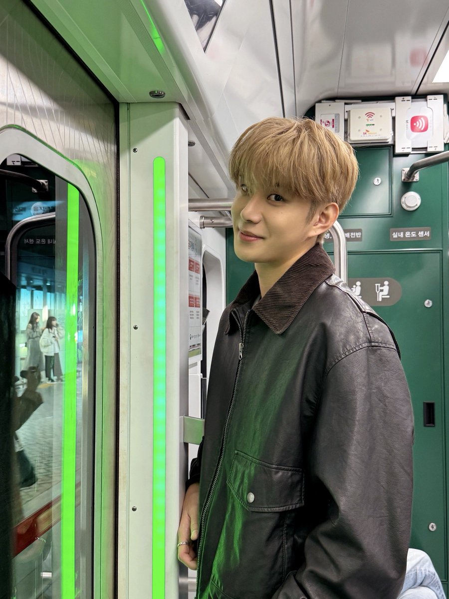 NCTsmtown_127's tweet photo. ૮₍ 오락데이 ₎ა 

EVERYTHING, ALL AT ONCE, NEO
https://t.co/vkFUnwHeM8

#JUNGWOO #정우 #오락데이
#NCT #NCT127
#NCT_10TH_ANNIVERSARY https://t.co/sXLjbz3GXR