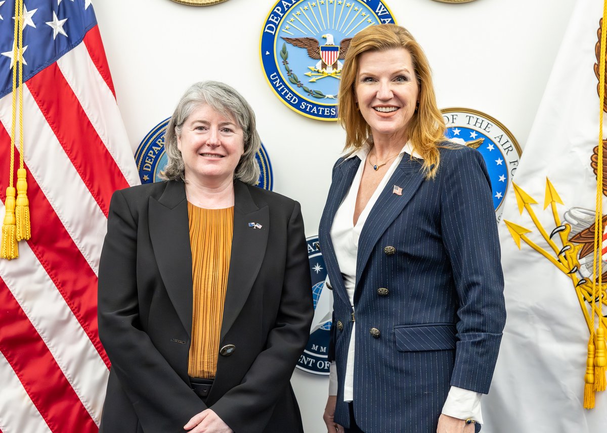 Digital dominance requires seamless interoperability with our closest allies.

The @DeptofWar CIO Hon. Kirsten Davies hosted Australian Secretary of Defence Meghan Quinn to advance critical defense priorities: AI implementation, Program Arcadia, secure communications, and https://t.co/bYYekuKgGK