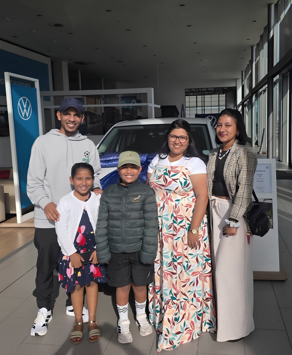 DirkEllisVW's tweet photo. Congratulations Mrs Rama on the purchase of your #Volkswagen T-Cross! Here’s to the road trips, the quick trips, the spontaneous trips and all the #VW memories in between.

Proudly handed over by Johan van Rensburg.

Safe travels and happy driving! https://t.co/hgQ0P6LTwH