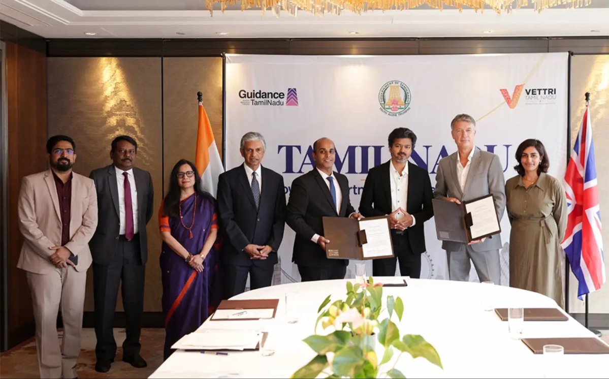 Ayyappan_1504's tweet photo. Dear DMKians, Chief Minister Vijay met with investors in London. https://t.co/NsYG2Tpzu4