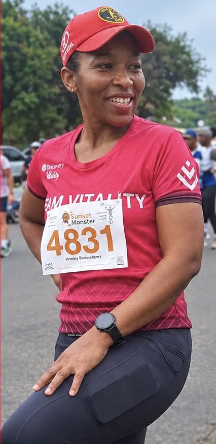 tumisole's tweet photo. Rest in Peace Elizabeth Tsontso Moselakgomo 💔💔💔

We were hoping for positive news but it was not meant to be. 

It took your life for the plight of other women in KemptonPark to be known. 

As we often say in the running spaces, ‘iRunner liyanyamezela’ but you couldn’t hold on for longer because you had ran your journey! 

Deepest condolences to the Moselakgomo family, friends, colleagues & the entire running fragenity

#RIPTsontso 

#RIPElizabethMoselakgomo #CountryDuty