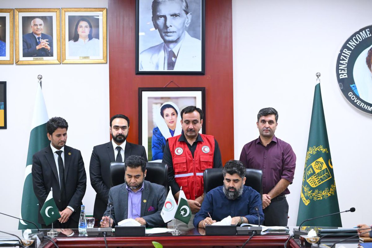 RubinakhalidPPP's tweet photo. Benazir Income Support Programme (BISP) signed MoUs with the National Information Technology Board (NITB) and Pakistan Red Crescent Society (PRCS) at BISP Headquarters, Islamabad.
The MoU with NITB under the Digital Economy Enhancement Project (DEEP) will support the digitalization of citizen-centric services, platform integration, and improved accessibility for BISP beneficiaries across Pakistan. The partnership with PRCS will strengthen anticipatory targeting, disaster preparedness, and shock-responsive social protection, using BISP’s geo-tagged data to support timely outreach to vulnerable communities during disasters.
BISP Chairperson Senator Rubina Khalid emphasized greater data sharing and coordination among provinces and government departments to create synergy, improve service delivery and achieve better results. She said BISP and its partners would continue working together to explore further areas of collaboration.
The MoUs were signed by Director General NSER/CCT Dr. Asim Ijaz with Mr. Faisal Mumtaz, Project Director DEEP, NITB, and Mr. Muhammad Abaid Ullah Khan, Pakistan Red Crescent Society, respectively.

#BISP #SenatorRubinaKhalid #NITB #PRCS #Digitalization #DisasterResilience