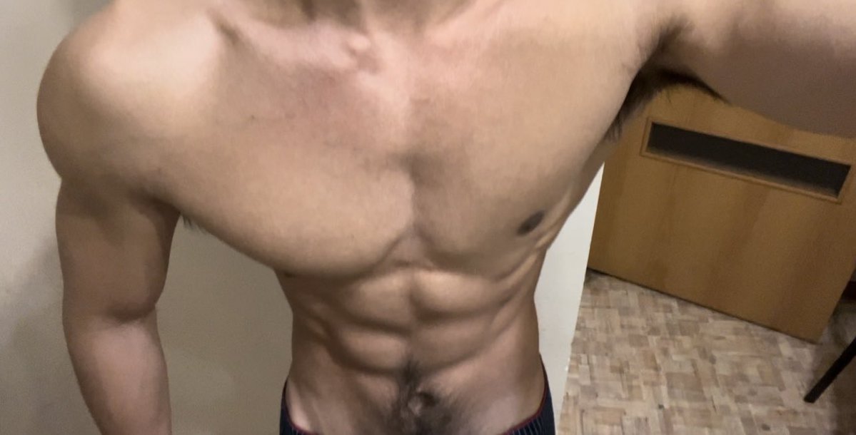 gh80145315's tweet photo. 想要变态母狗 #高壮 #聊骚 #男大 #调教 https://t.co/QnEpQsSTHO