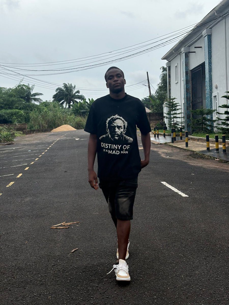 pincodegee7r's tweet photo. This year is not over yet. 

Visa approved, Amen

Dream Car this year, Amen

Good job this year, Amen.

More opportunities, Amen. https://t.co/PplrmyXZiS