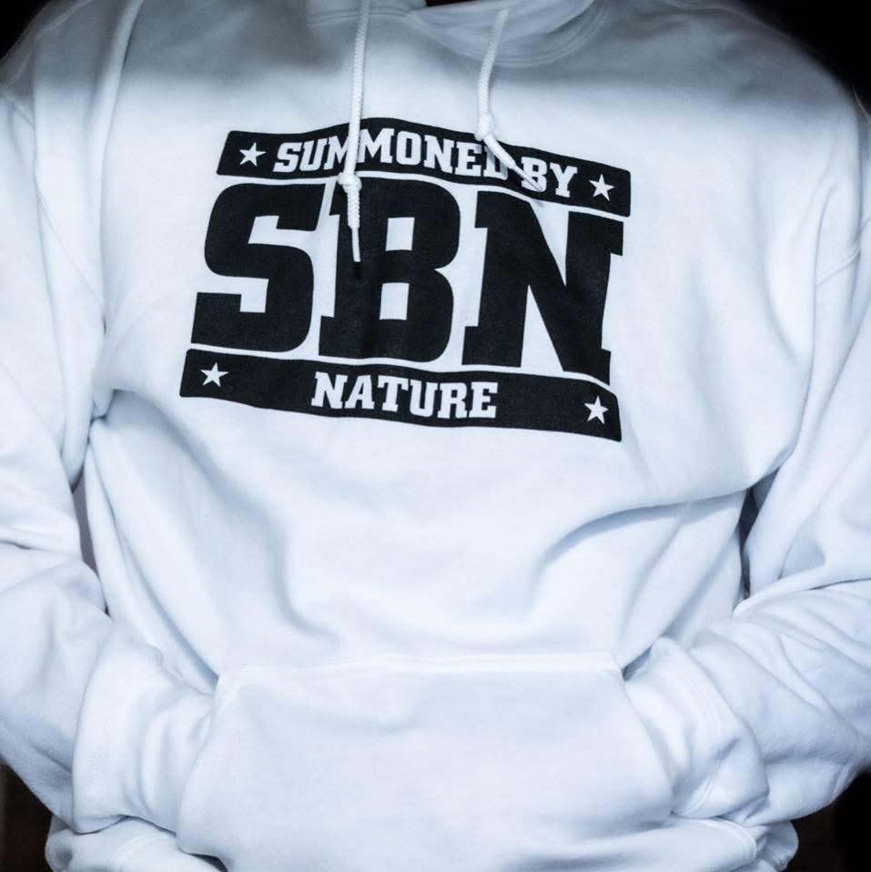summonedbynat7's tweet photo. September is all about support and sales here at Summoned by Nature. For the rest of the month, we will be highlighting other local businesses! We know how important it is to show support and promote each other in business in order to be successful. https://t.co/VFNaQ3P64k