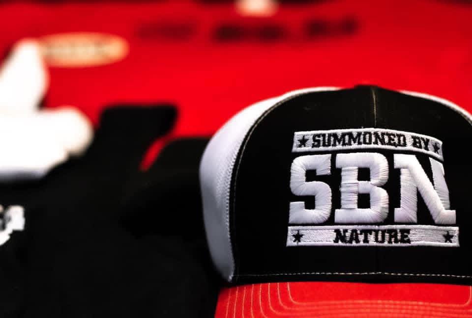 summonedbynat7's tweet photo. September is all about support and sales here at Summoned by Nature. For the rest of the month, we will be highlighting other local businesses! We know how important it is to show support and promote each other in business in order to be successful. https://t.co/VFNaQ3P64k