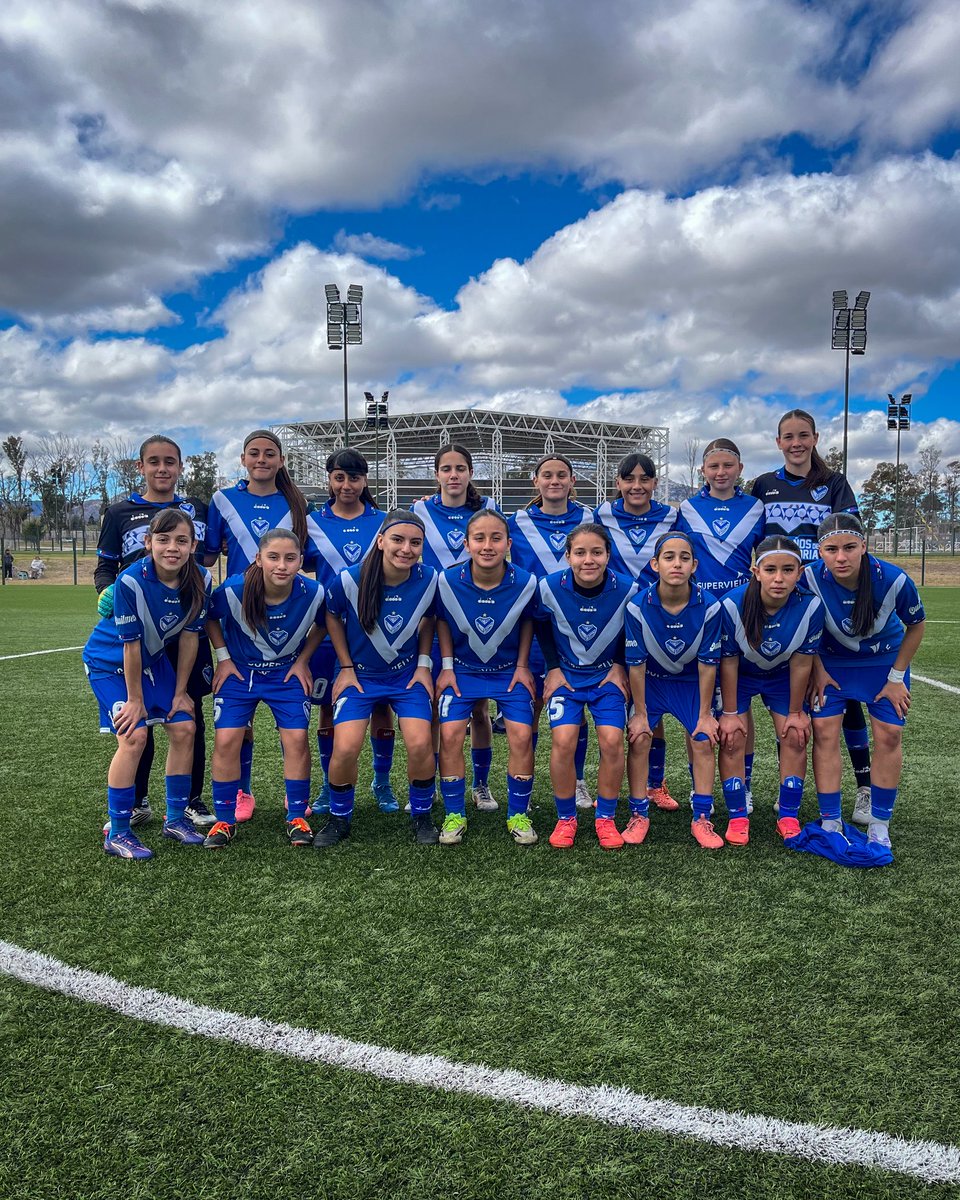 FemeninoVelez's tweet photo. #Inferiores| Vélez visitó a San Luis por la fecha 17 del Campeonato de AFA.  

➡️Estos fueron los resultados: 

Sub 19 
San Luis 1-2 Vélez (⚽️ Juan y Justel)

Sub 16
San Luis 1-4 Vélez (⚽️ Martín, Morales, Salvetti y Suárez)

Sub 14 
San Luis 2-2 Vélez (⚽️ Vay y Fernández) https://t.co/KTRTcQTLzb