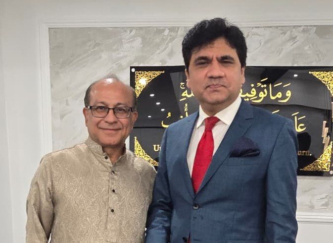 rhtabani's tweet photo. Sent from WhatsApp
https://t.co/dj1oPLrBW8
Had an opportunity to meet the🇵🇰 famous Poet, Speaker and the TV Host Janab Wasi Shah in Los Angeles Sept 12th 2026. https://t.co/vS7NQE1i9R