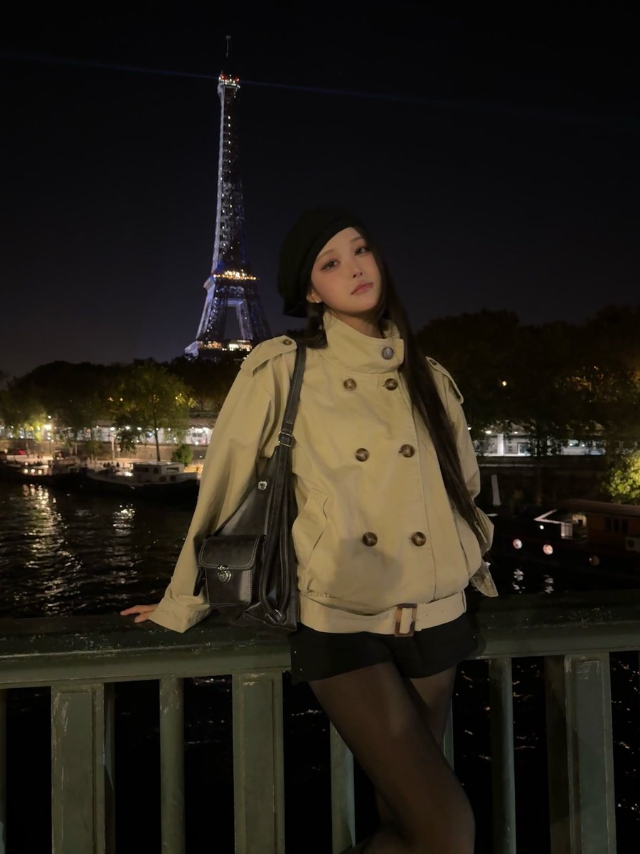 saymy_soha's tweet photo. 260914 세이마이네임 인스타그램 #소하 

Paris❤︎ https://t.co/kGfTUcnHZG