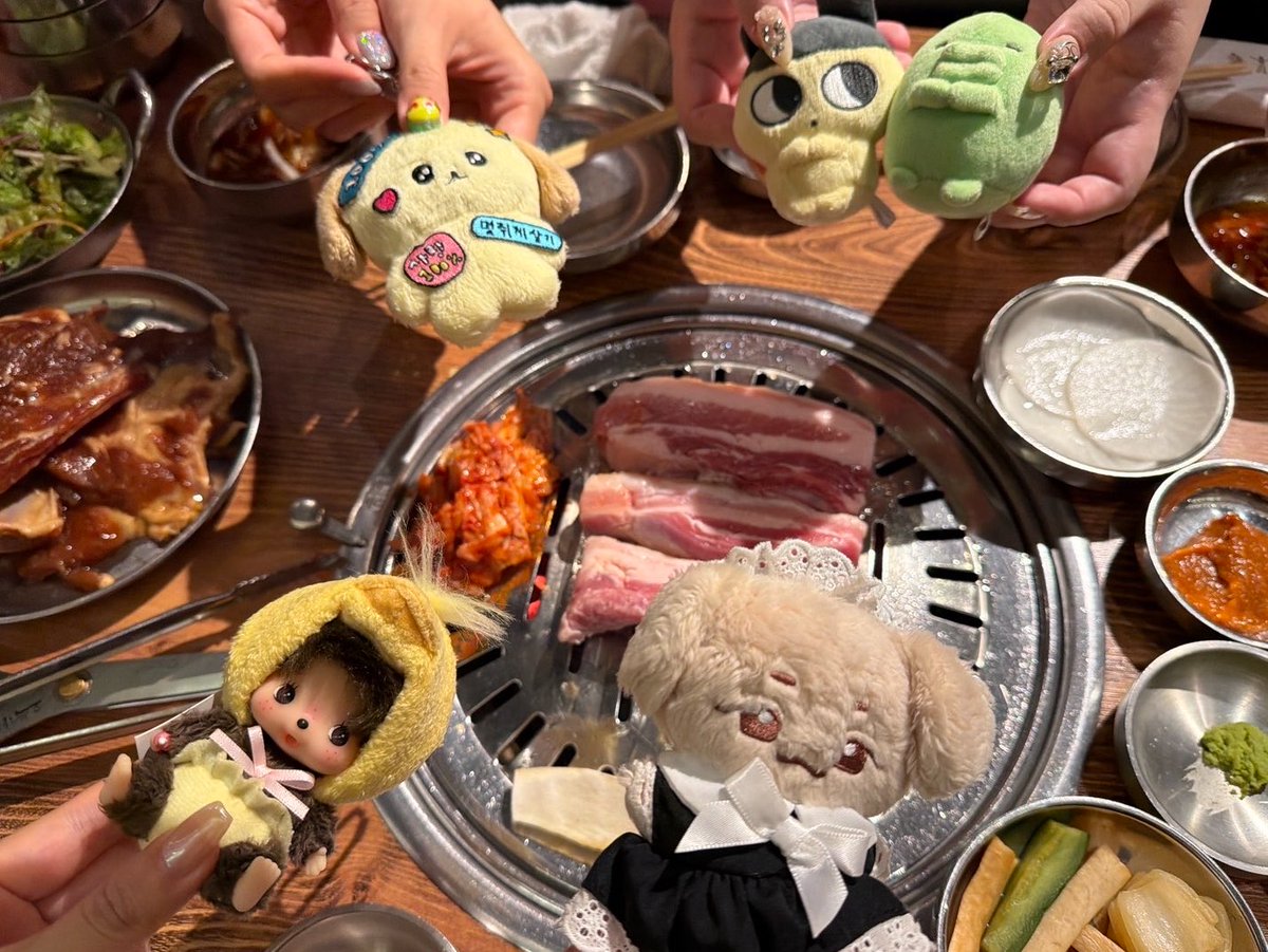 _kyomkyompurin's tweet photo. @SANDEUL920320 
@B1A4_gongchan 
@B1A4_CNU 
오빠들 덕분에 만나게 된 소중한 친구들이랑 정말 즐거운 시간을 보낼 수 있었어요🥳 오빠들이 우리에게 주는 사랑만큼, 아니 그보다 더 많이 행복했으면 좋겠어요🫂 일본에 와줘서 너무 고맙고 앞으로도 변함없이 응원할게💚 B1A4 あいしています💚 https://t.co/L1RD9ZeTu5