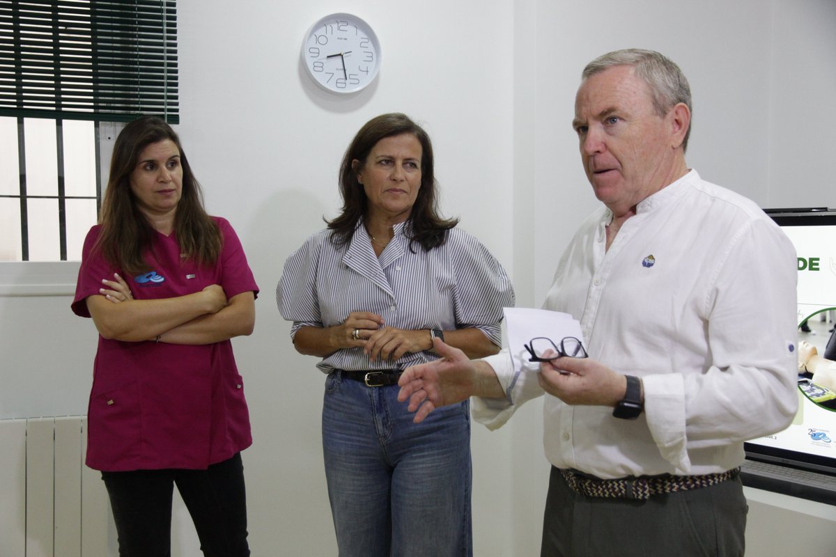 AytoLucena's tweet photo. #SALUD | La asociación AFA Nuestros Ángeles ha preparado, con el respaldo del Ayuntamiento de Lucena, cinco jornadas de actividades por el Día Mundial del Alzheimer.

Talleres de nutrición y RCP, paella solidaria, mesas informativas y una conferencia.

🔗 https://t.co/V2menqv4Hw https://t.co/tCuiEQmt1w