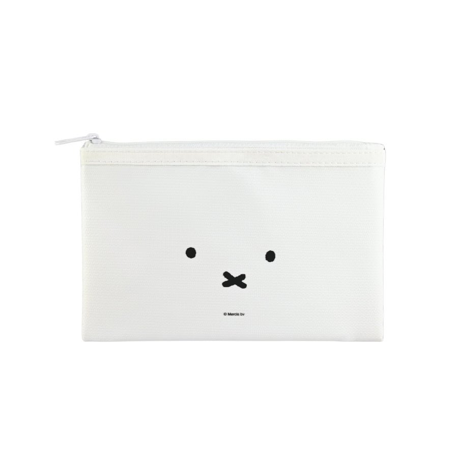 coco_home__'s tweet photo. モバイルバッテリーの発火防止ポーチ、ちいかわ、リラックマ、スヌーピー、ミッフィーのもあるよ🤍 https://t.co/qXWKmetO8T