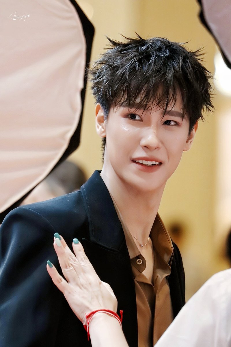 thursfeb's tweet photo. โคตรหล่อ 2D เหมือนหลุดมาจากมังงะ อนิเมะ คือแบบหล่อมาก หล่อสุด หล่อพระเจ้าตั้งใจสร้างอ่ะ 🖤🤞🏻

JUNIOR SULWHASOO 60ANV PARAGON

#JuniorSulwhasooParagon
#junniorrs @jnnrrs https://t.co/5CMWszRcdH