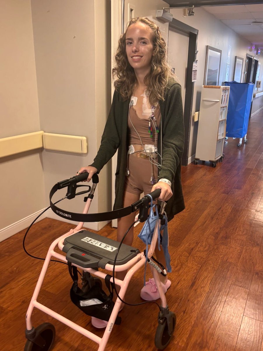 Lauraabla286's tweet photo. Living with a chronic illness turns every day into a difficult battle with pain and uncertainty, but hope remains alive. I refuse to give up and continue to push forward. Your support and standing by my side make a truly meaningful difference in this fight." https://t.co/nVrPuGPIUf