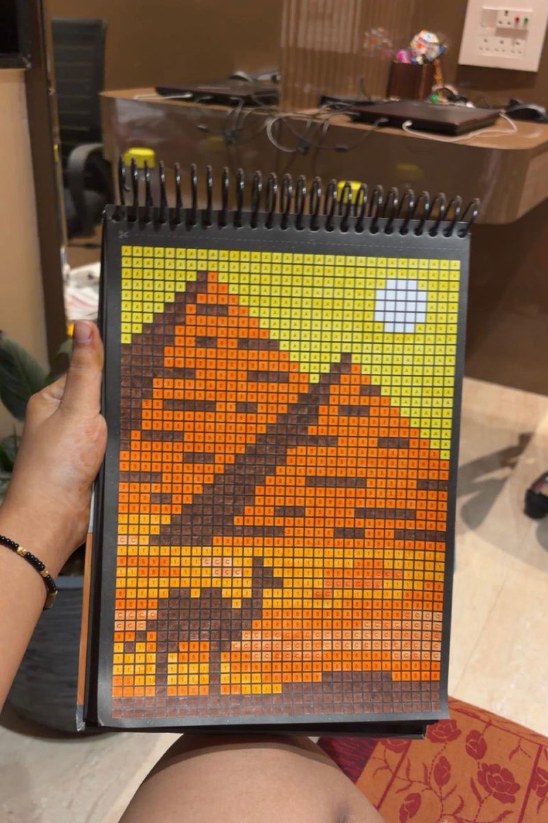 Almighty_0789's tweet photo. This is my therapy. 500 tiny squares later, it’s also testing my mental stability. 😭 https://t.co/bvAcXpzyFw