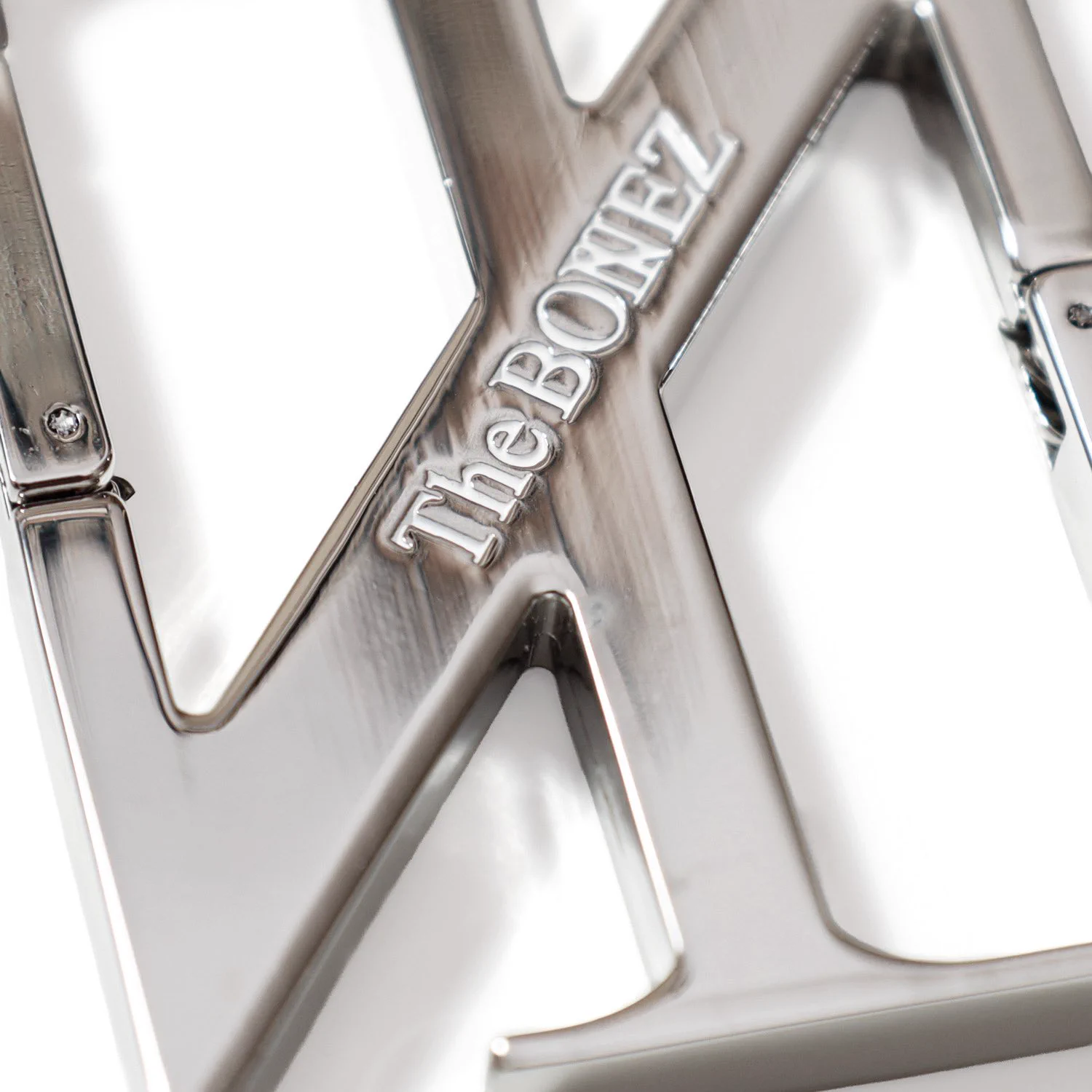 ミュージシャン TheBONEZ N-Logo Shaped Carabiner The BONEZ on X: 