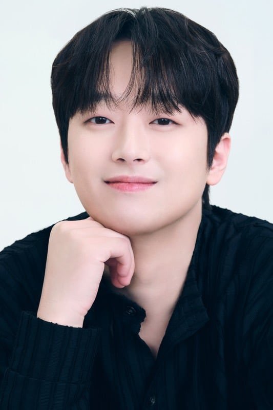 only_cwlove1101's tweet photo. 내가 세상에서 제일 사랑하는 왕자님
너무너무 좋아 그리고 얼굴 진짜 대박..♡
볼수록 더 설레고 너무 멋있어
봐도봐도 질리지 않음 계속 보고싶은 사람❤️ https://t.co/2CbGdpcawq