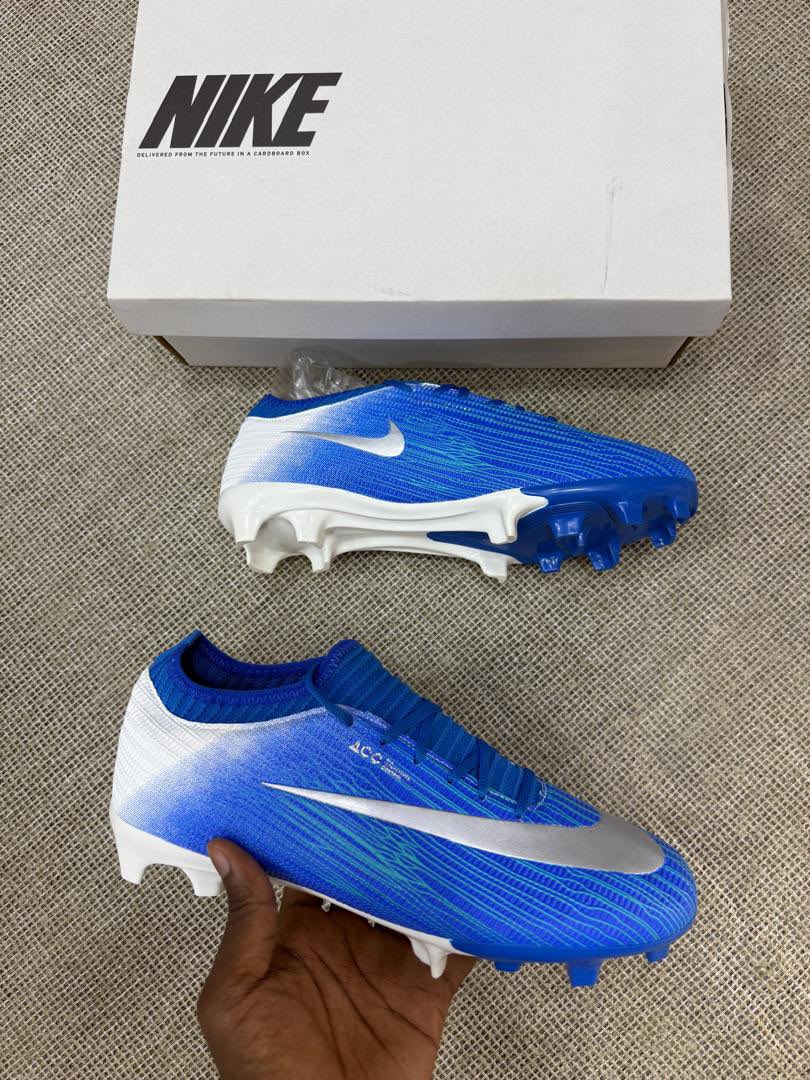 CandySmart34641's tweet photo. Low budget Nike Vapour 17 super fly available  
Size 40 - 45. 
Price 🔖:- N30,000 https://t.co/9s6GrwuaMC