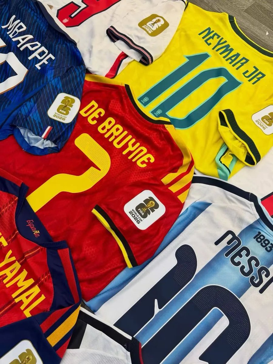 _kitsdo_7777's tweet photo. Compartiendo algunas de mis camisetas favoritas https://t.co/vS2lvVEuZi