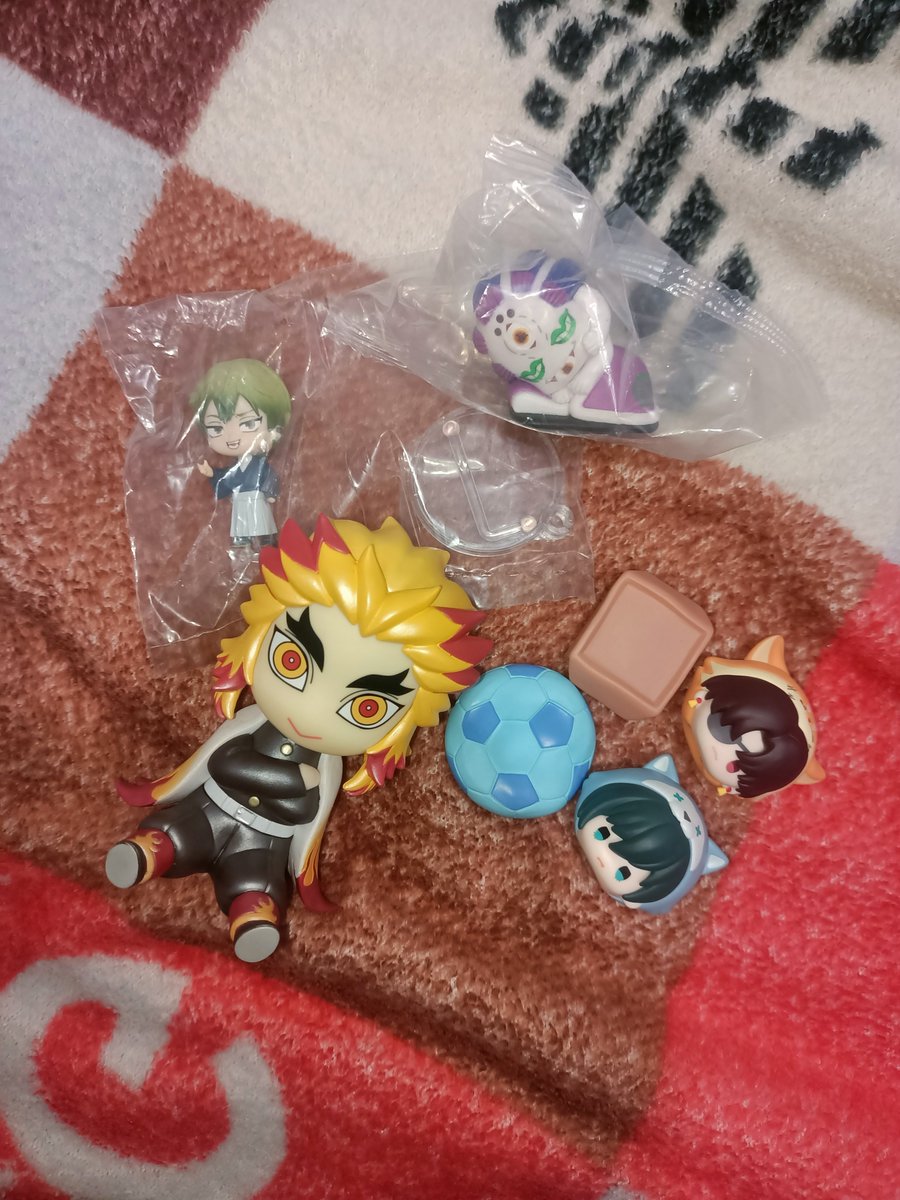 meugumy's tweet photo. wts merch anime

rin isagi nagi blue lock, kuroo haikyuu, sylus rafayel caleb lads, genshin, sesshomaru, stark frieren, rengoku mitsuri demon slayer, suo wind breaker, sakamoto days, jujutsu kaisen 
#warunganime https://t.co/K8PRUGUK3p