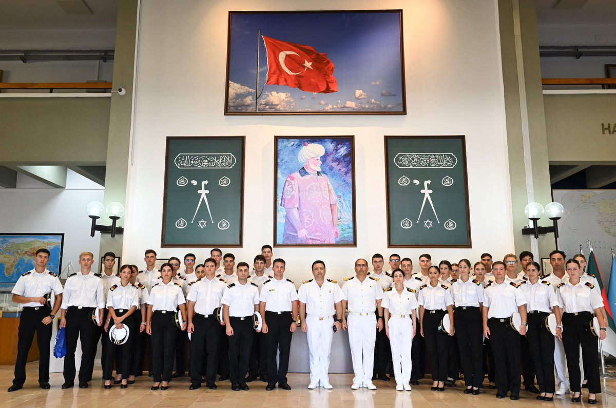 cemalettinsahn's tweet photo. Romanya Deniz Kuvvetleri Eğitim Gemisi Mircea’da görevli personel ve öğrenciler, 12 Eylül 2026 tarihinde Millî Savunma Üniversitesi Deniz Harp Okulunu ziyaret etti. #msu #millisavunmaüniversitesi #dho #denizharpokulu https://t.co/1VooETgKN1