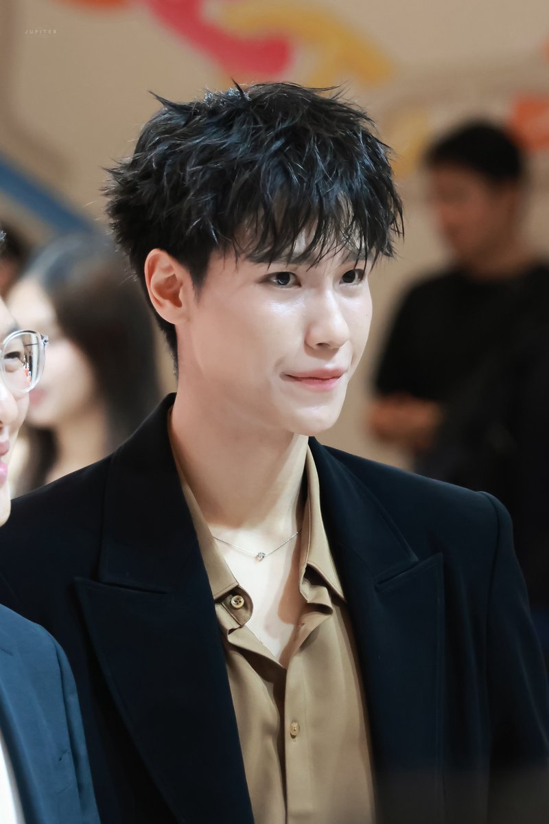jrr_juupiter's tweet photo. หล่อพินเทอเรสมากมาก

JUNIOR SULWHASOO 60ANV PARAGON

#JuniorSulwhasooParagon
#junniorrs @jnnrrs : ◡̈ 𓂃𓈒 ꙳ https://t.co/QSPRHplm00