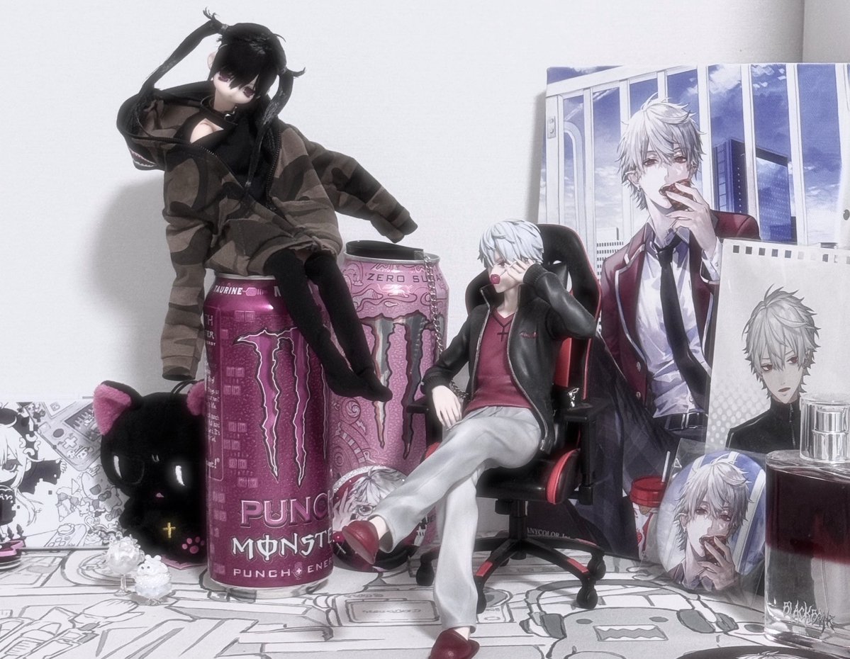Jrf1a9's tweet photo. 桌面的一角 https://t.co/V5l3Jd9y1r