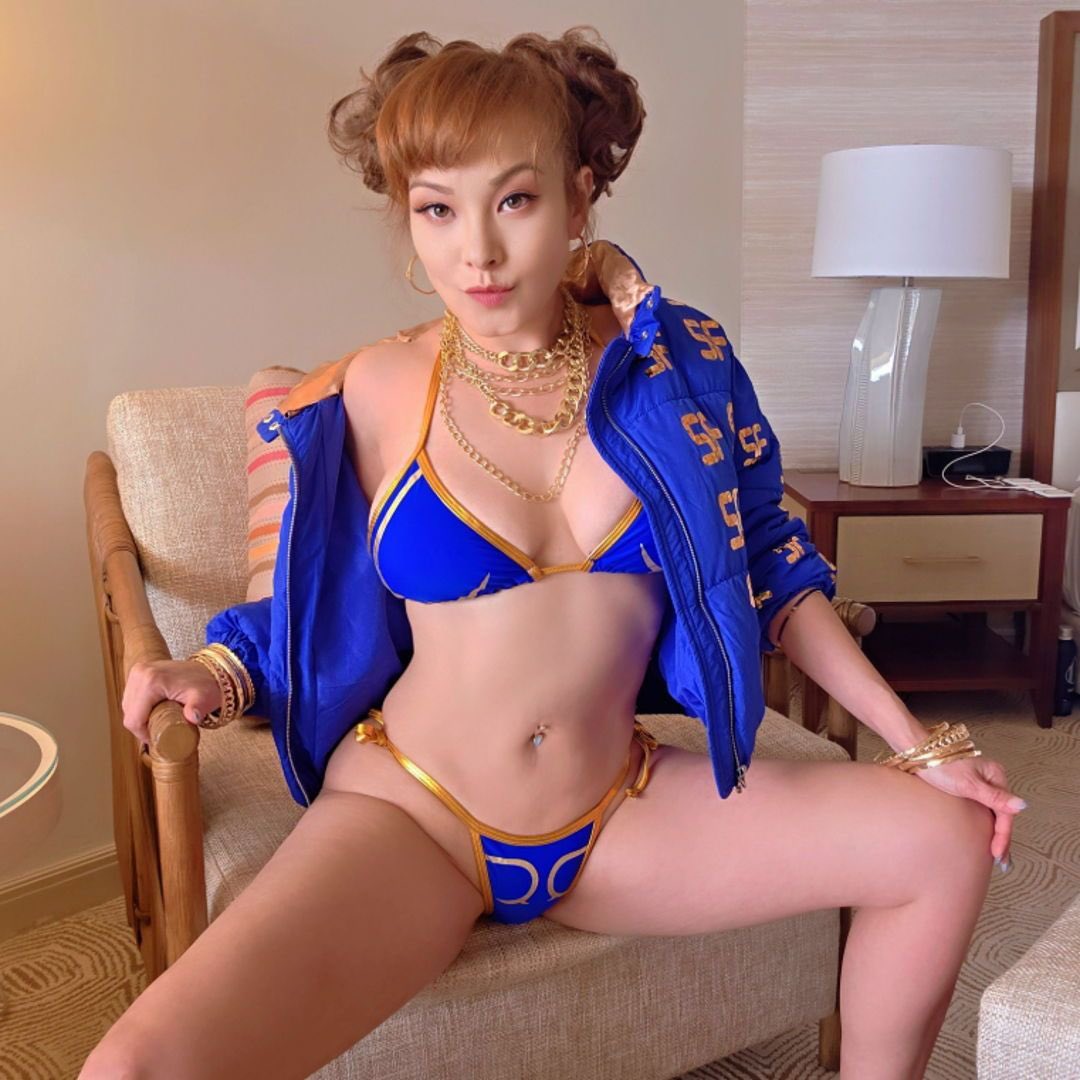 chemistrywhiz08's tweet photo. Happy #MiaMonday!! Showcasing @AniMiaOfficial being #Beautiful and sultry at the same time. Enjoy your day. #AniMia #Gorgeous #Awesome #Cosplayer #Queen https://t.co/7ei6I45MCz