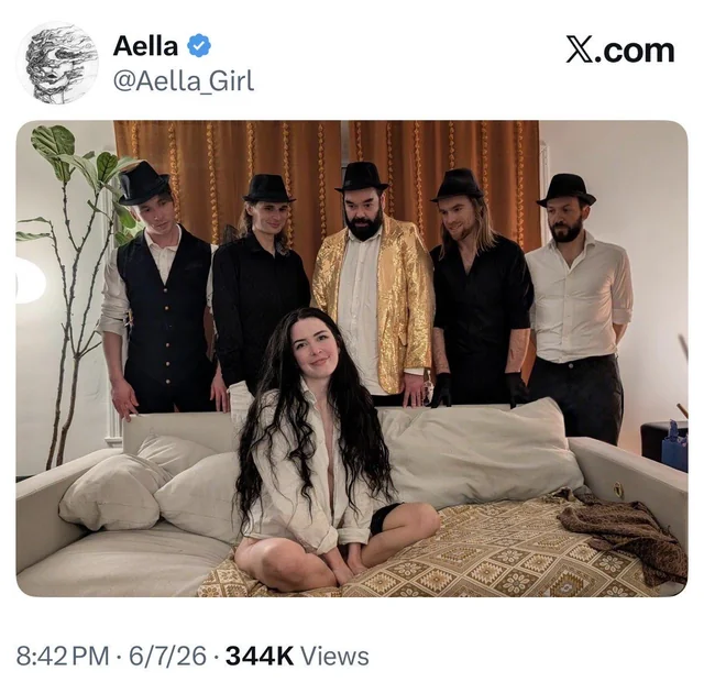 boneGPT's tweet photo. when ASI sees this and realizes we've given these people political power, that's when it will decide to kill us

meet the new Epstein class, same as the old Epstein class https://t.co/slA6AeIEKk
