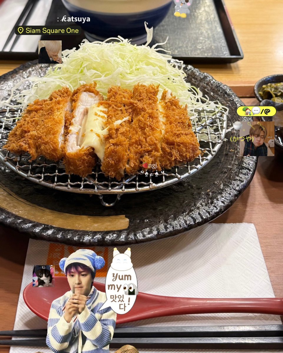 nagodju's tweet photo. คัตสึยะ ทงคตสึชีส (🍲) 😋🍴อร่อยแบบเริ่ดมากกกรอบนอก ชีสฉ่ำ ๆ ราคาไม่แพง กินแบบเป็น set คืออิ่มแบบจุก ๆ หน้าร้านบาง set มีเติมข้าวญี่ปุ่นกับซุปมิโซะฟรีด้วย👍🏻✨
🛵 ส่วนใครขี้เกียจออกไปกินเอง เค้ามีเดลิเวอรีด้วยน้า : https://t.co/MXcw6HG8qC
#lineman #โปรเด็ด #อร่อยบอกต่อ #katsuya https://t.co/hyQm2ggrZl