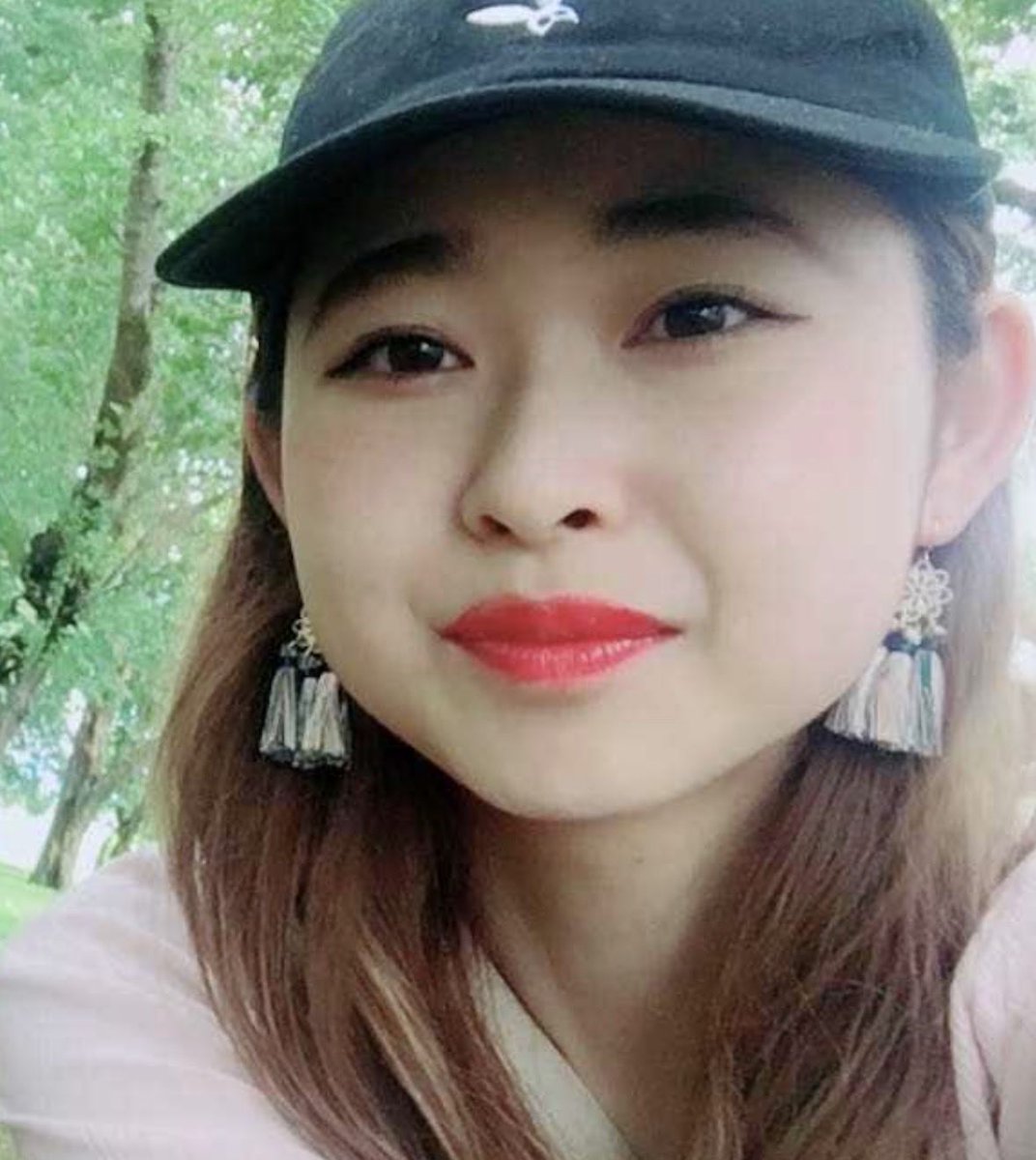 マジで誰？？？同一人物とは思えない。
何したら垢抜けるかって、圧倒的に眉毛と輪郭と目と唇のメイク方法じゃない？ https://t.co/cKaS2AD1vT
