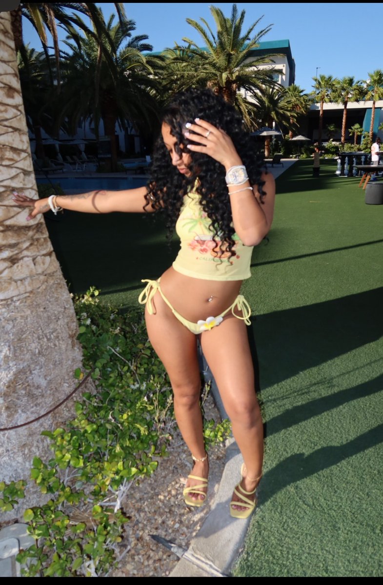 CheyenneWhw88's tweet photo. Sexy 😍
POV: This how clingy I get when my customers treat me right 😂❤️

Like and repost if you’re in AZ 😘

#Arizona #Azmeets #Scottsdale #arizonameets #tempemeets  #tuscon #VisitArizona #GrandCanyon https://t.co/K5ZXKHNcaa