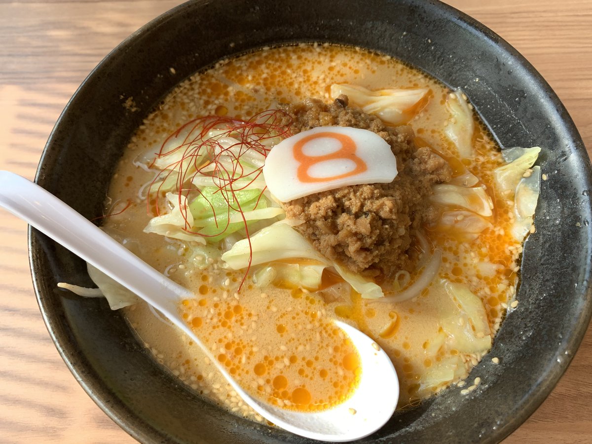hpy46's tweet photo. 福井におかえりなさいでした！

北陸民のソウルフード、8番らーめん！
期間限定チ��ズトマトですか🧐
何年も坦々系こく旨系しか食べてなかったので新しいのも挑戦しようかな…
平岡海月さんが「なんでやろ、ハチバン」って言いながら麺すすってるCMめちゃくちゃ見たい…w

#mitsukitalk #平岡海月 https://t.co/tGAc2kUCSA