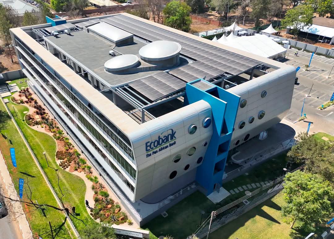 Shumbapazvese51's tweet photo. H.E. President Emmerson Mnangagwa is today officiating at the official opening of Ecobank Zimbabwe’s new Head Office in Borrowdale, Harare, marking another milestone in the country’s drive to strengthen investment, modernise the financial sector and create an enabling environment for economic growth.

The occasion underscores the growing confidence in Zimbabwe’s economy and the importance of a strong, modern financial sector in supporting the nation’s development agenda.
@dereckgoto @marapira_farai @DumisoJnr22247 @enkudheni @ChinamasaPA @MairosiWatungwa
