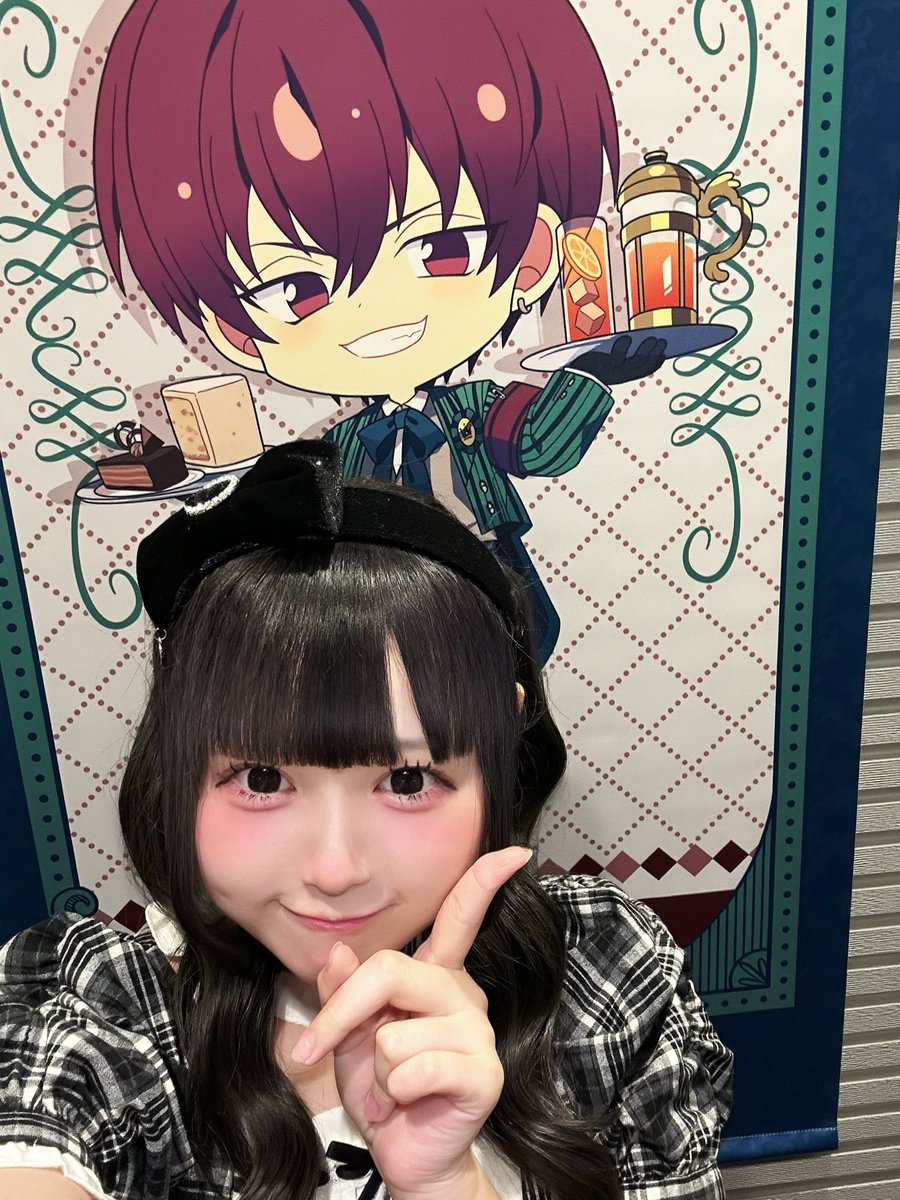 cure_suzuno's tweet photo. アニメイトカフェを飲食店扱いしすぎてて怒られる（あと、みなさんに狗丸トウマさんを紹介） https://t.co/Ui4kYJkk0I