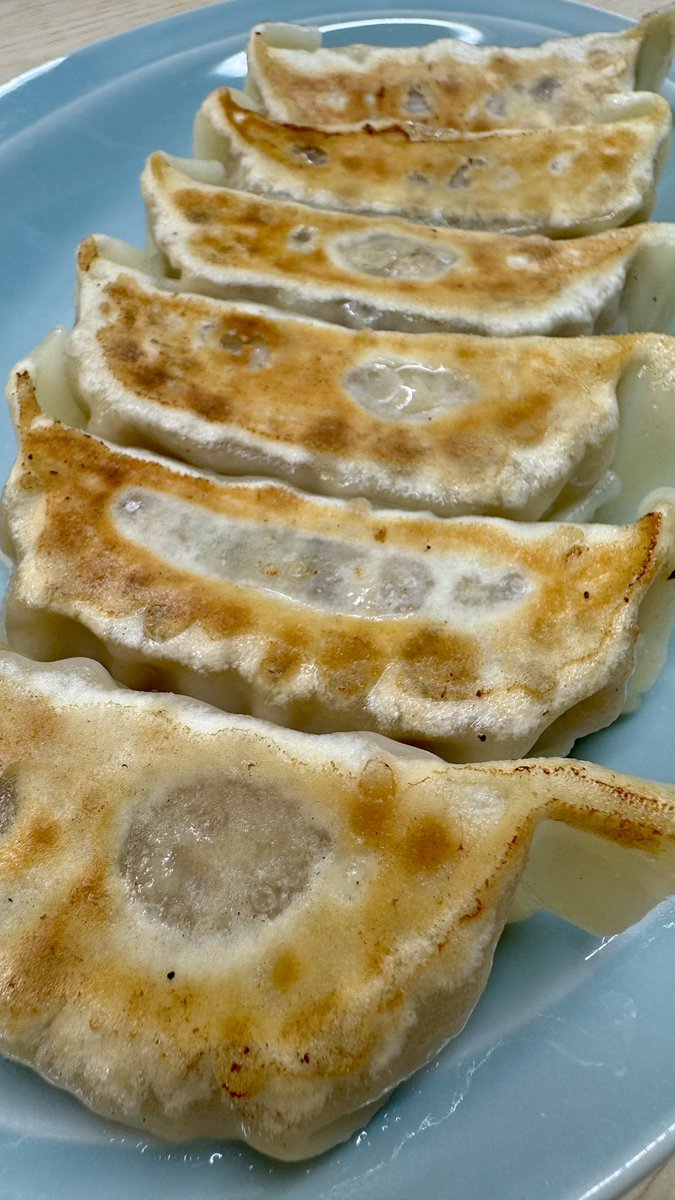 khakis_eida's tweet photo. 【満北亭(まんほくてい) 昭和公園北店】
半年振り

・肉餃子
・チャーハン

#満北亭 #立川 https://t.co/9lkAh092ha