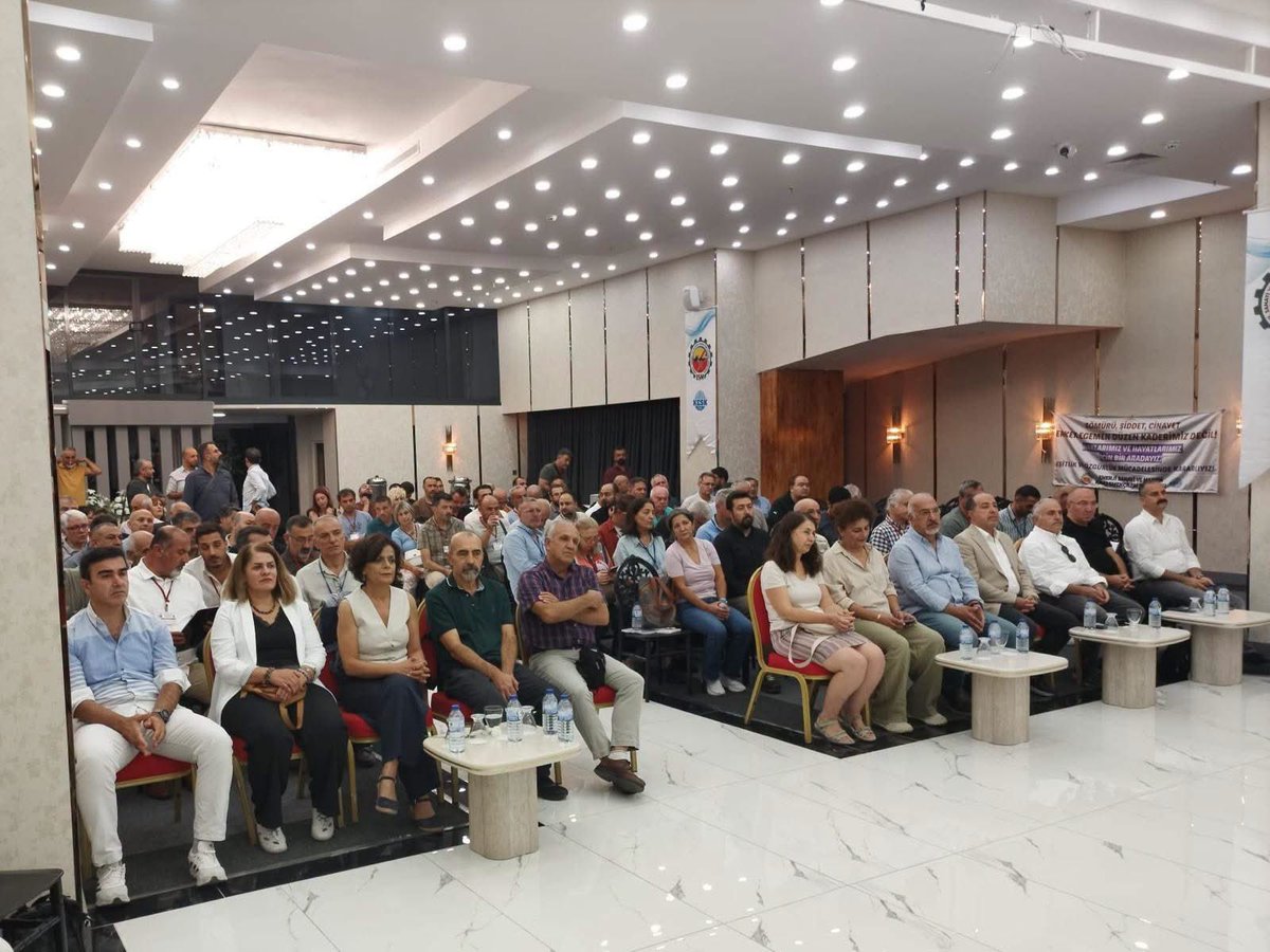 kultursanatsen's tweet photo. Genel Başkanımız Ahmet ÖZBEK ile Genel Mali Sekreterimiz Mustafa ÇAKMAK, Enerji Sanayi ve Maden Kamu Emekçileri Sendikası (ESM)'nın 9. Olağan Genel Kurulu'na katıldı. https://t.co/bEH9FKkM6V