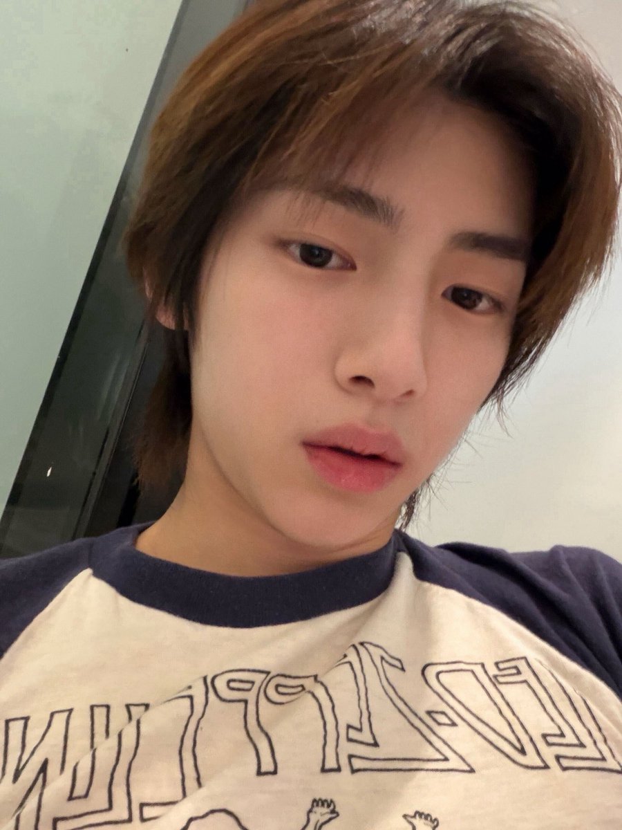jjuhoouism's tweet photo. ini cantik cantik rewel pasti https://t.co/iO2E2ME0vY