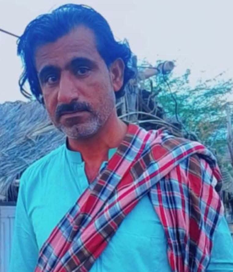 VBMP5's tweet photo. کوئٹہ پریس کلب کے سامنے وی بی ایم پی کا احتجاجی کیمپ 6358ویں روز جاری۔

جبری لاپتہ رفیق اور محمد الیاس کے لواحقین کا چیئرمین نصراللہ بلوچ سے رابطہ۔

نصراللہ بلوچ نے مطالبہ کیا کہ رفیق اور محمد الیاس سمیت تمام لاپتہ افراد کو فوری بازیاب کیا جائے۔
#EndEnforcedDisappearances https://t.co/Rhgp7emdQ6
