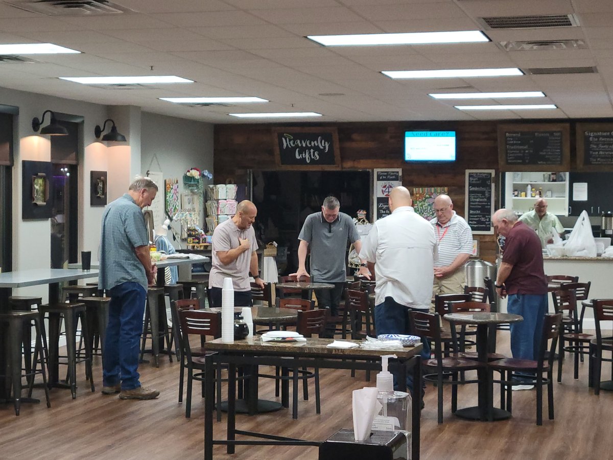StJohnMansfield's tweet photo. Our Kingdom Men met for breakfast recently and do what they always do! Fellowship and Pray!  You are always invited to join them! For more information, email us at Connect@StJohnMansfield.org https://t.co/GmdYr05HSV