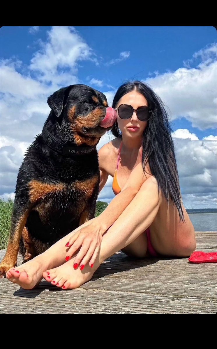 knottyrae3's tweet photo. Sweet yummy videos available https://t.co/fdrzxDIfmk
#DogTwitter #twitterusa https://t.co/8RZXPofsAW