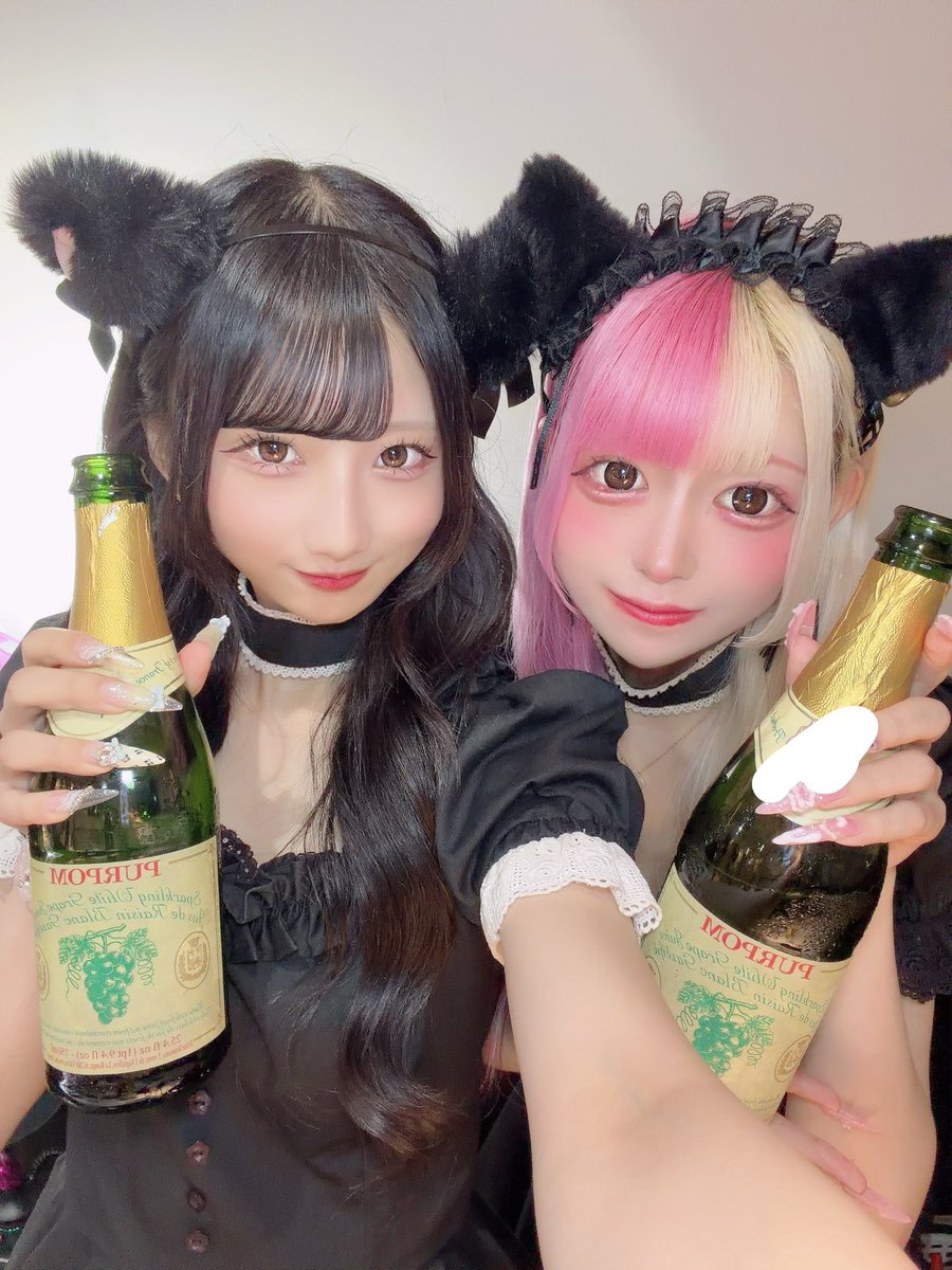 BH_yuyu___'s tweet photo. 退勤しました🎀

♡タトゥーいっぱいのお兄さん🧸🥂すずるねゆゆしてくれてありがとう‼️お互い喋ったことないタイプだから色んなことむっちゃ聞かれて楽しかった笑笑 大好きな2人とつけて濃ゆい時間でした🙏💓るねちゃんともお写真撮りたかった、！！悔しい！！

次19日です
@andlove_akb https://t.co/2X19q69TpB