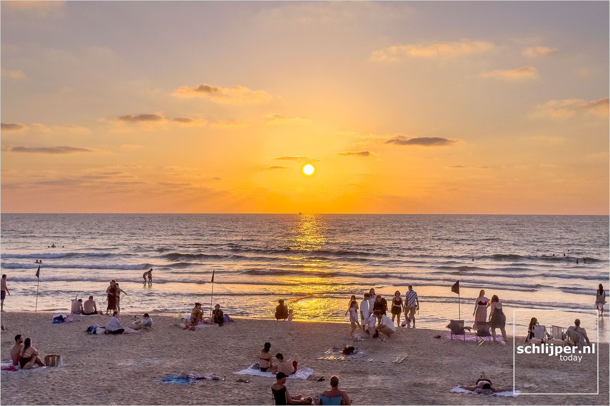 schlijperisrael's tweet photo. Tel Aviv, Charles Clore Beach
13/09/2026, 18:33 #sunsetTLV https://t.co/8v3Zlu0wTb