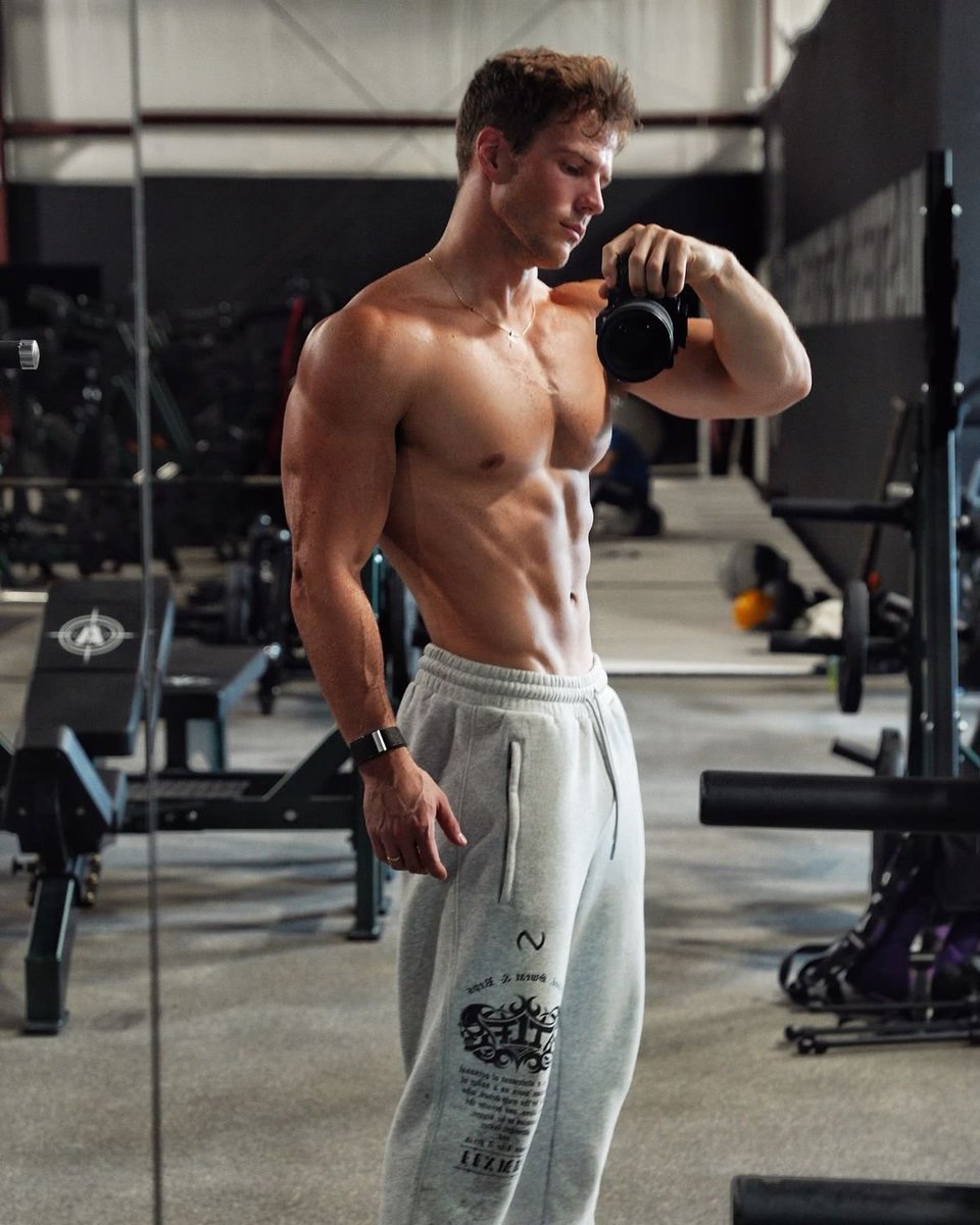 manly_talks's tweet photo. 10 Fruits to eat for a leaner belly in 30 days.

1. Watermelon. https://t.co/vNSLrXnFgz