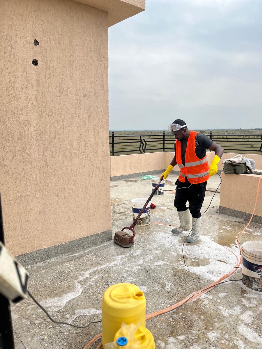 crystalclean4u's tweet photo. Bringing dull surfaces back to life. 

Professional deep scrubbing and floor restoration for both residential and commercial spaces.

#cleaningservices #crystalclean https://t.co/aL9oCoaJdZ
