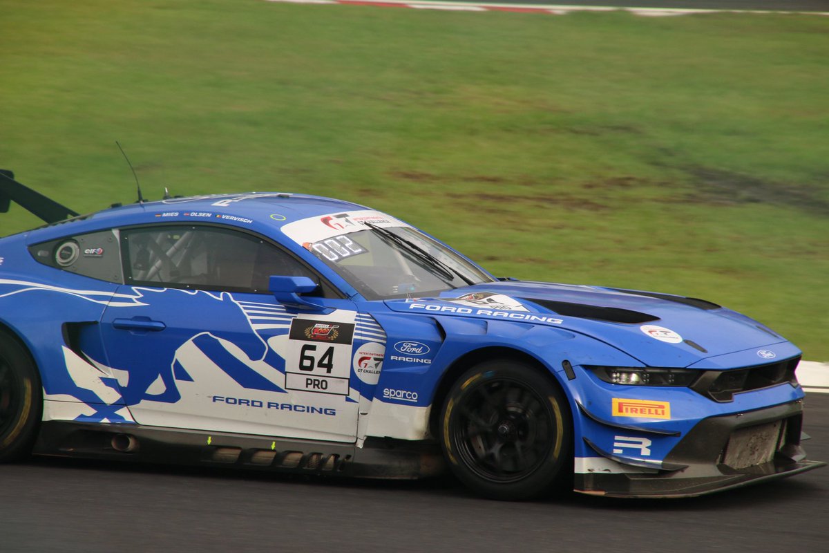 F_Racing29's tweet photo. 3年ぶりに鈴鹿サーキットに行きました。

 #IGTC
 #鈴鹿1000km https://t.co/ZdsXgc6Udk
