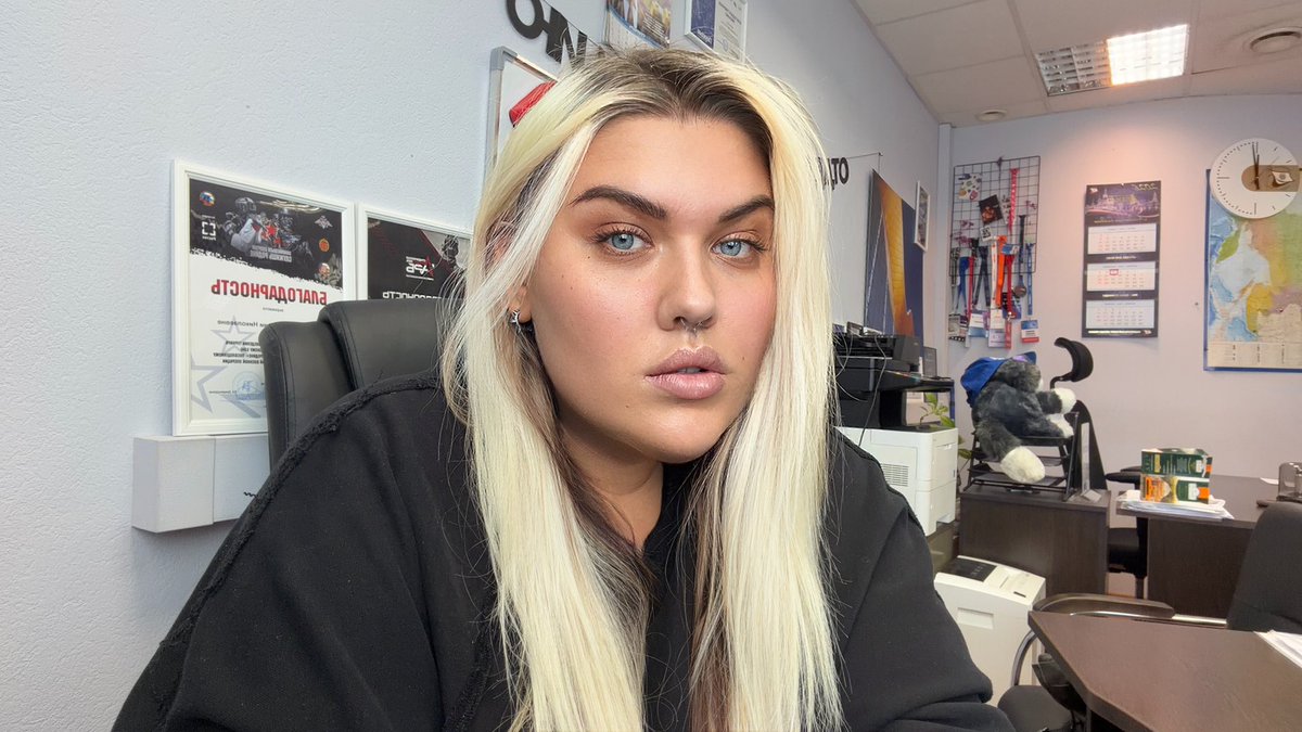thisisleraa's tweet photo. Как же я ненавижу понедельники https://t.co/NJ2Fk8ubjz